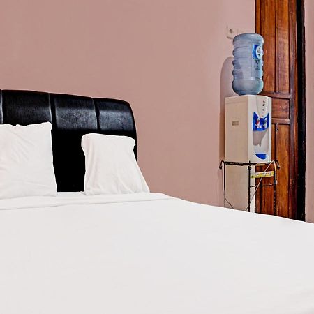 Oyo 91416 Puri 88 Homestay Kupang  Extérieur photo
