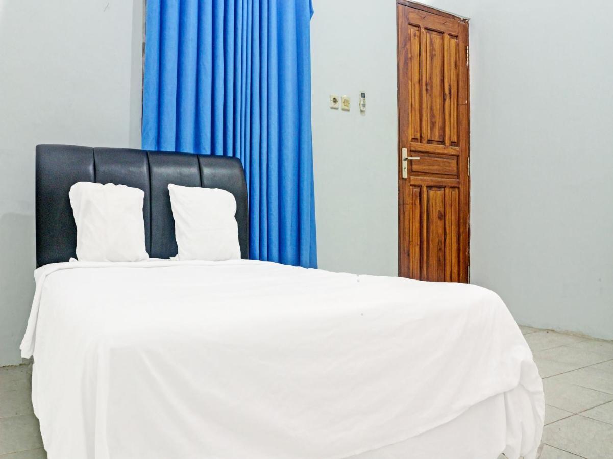 Oyo 91416 Puri 88 Homestay Kupang  Extérieur photo